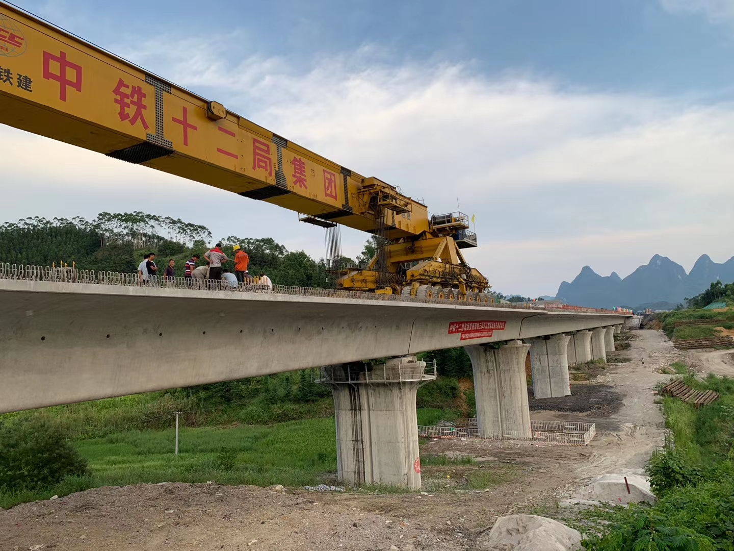 鼎城预应力加固在公路桥梁施工应用